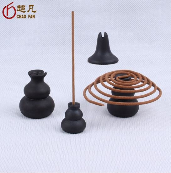 挿入されたセラミックククルビットの形の香