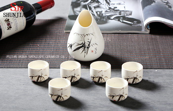 骨中国カップ/セラミックワイン。印刷とカップ。