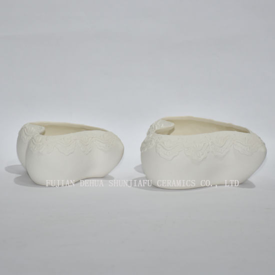 装飾的な上げられたハートデザインホワイトセラミック/ドレッサートップジュエリーホルダー