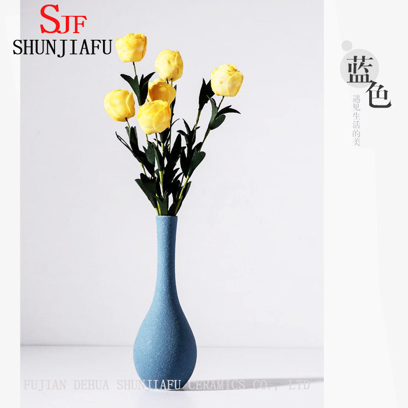 シンプルなヨーロピアンスタイルの家庭用装飾はシンプルでモダンな白と黒のセラミック花瓶/花瓶です