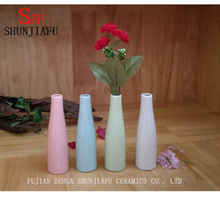 シンプルなスタイルの家庭用装飾セラミック花瓶/花瓶