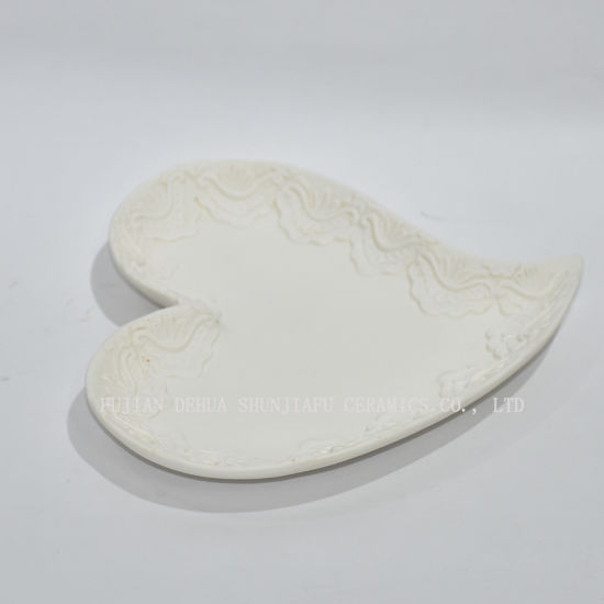 新しいデザイン、パーティー/家の装飾のための白い愛ハート型ケーキプレート