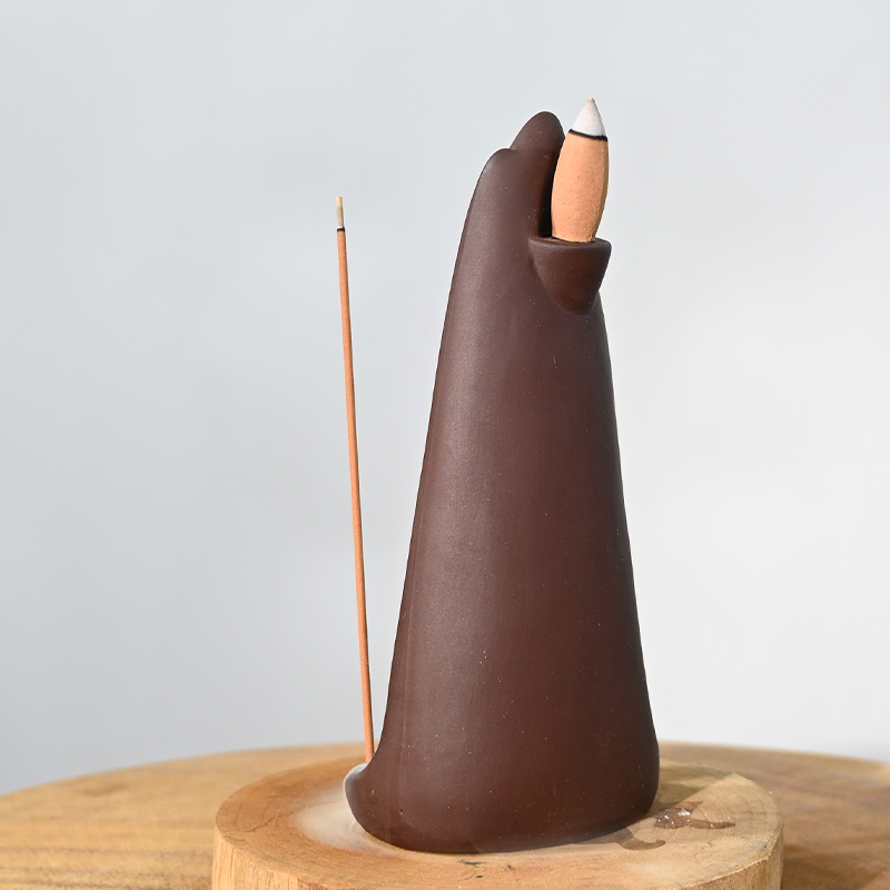 セラミック山と河川の陶磁器逆流香バーナーの簡単なモデリングデザイン