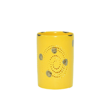 くり抜かれた風車スタイルのデザイン黄色い釉薬セラミックキャンドルランタン