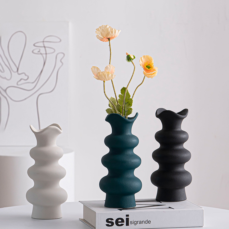 ピンク、青、黒、白、3層のフラワースタイルのデザイン自宅の装飾用のセラミック花瓶