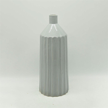 家の装飾の装飾卓上セラミック花瓶デスクトップ装飾多面体症灰色白い立方体セラミック花瓶